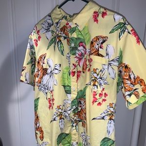 Pacsun Floral Short Sleeve Button Down Shirt